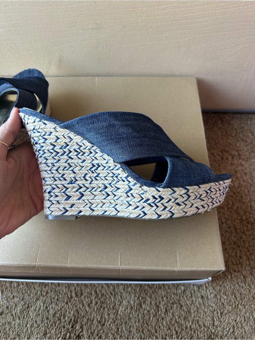 Jennifer Lopez Denim Espadrille Wedge Sandals Size 9 - Picture 2 of 3